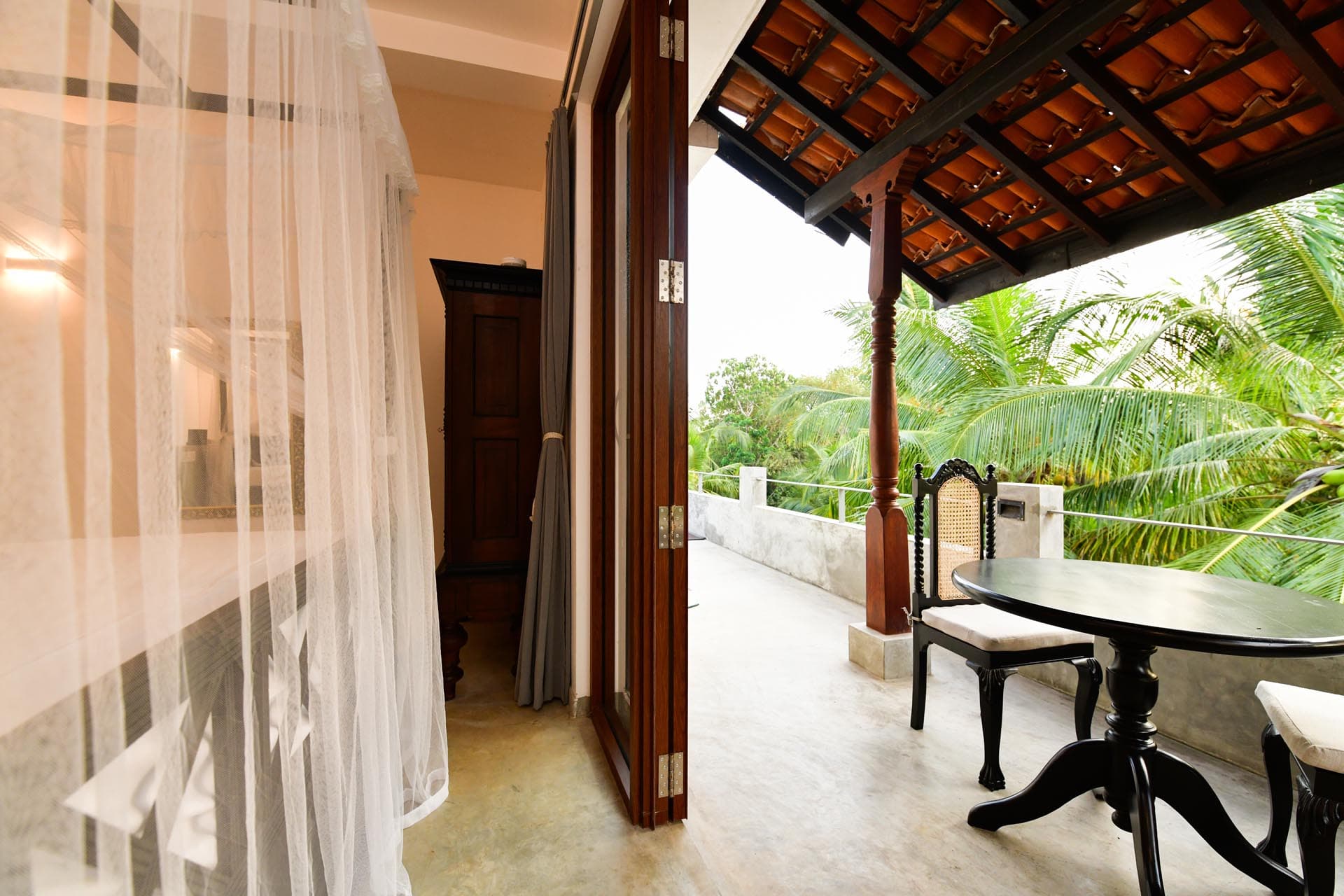 Best rooms in hikkaduwa, Sri Lanka. spacious Penthouse Room at Tropical House Jungleside VIlla - Room Exterior